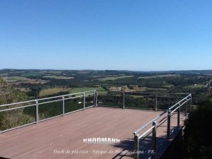 Deck-de-plastico-Lapa-PR-300x225 