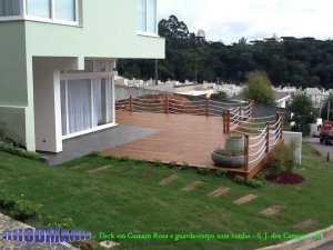Deck-e-Guarda-corpo-em-Cumaru-Rosa-SJ-Dos-Campos-SP-300x225 