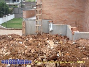 Obra-Instal.-de-deck-com-guarda-corpo-Antes-1-300x225 